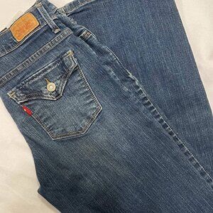 LEVI'S Perfectly Slimming 512 Bootcut - 6M - Inseam 31